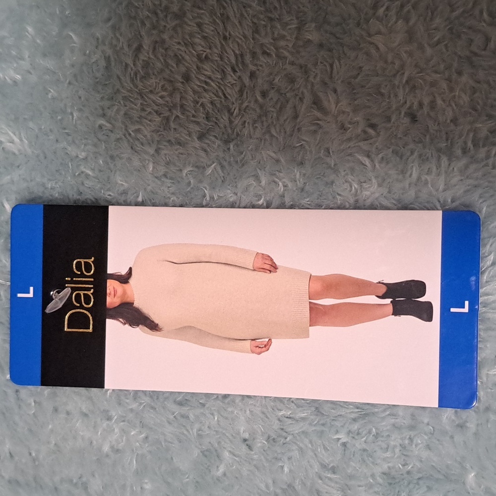 Dalia Women's Long Sleeve Cream Sweater Dress. New Size Large - Picture 1 of 4
